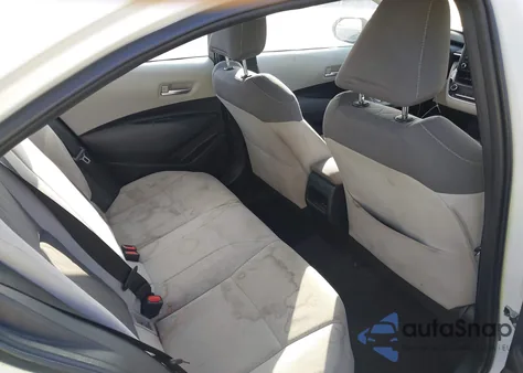 2020 Toyota Corolla Le z USA, uszkodzony, nr VIN 5YFEPRAE5LP055358